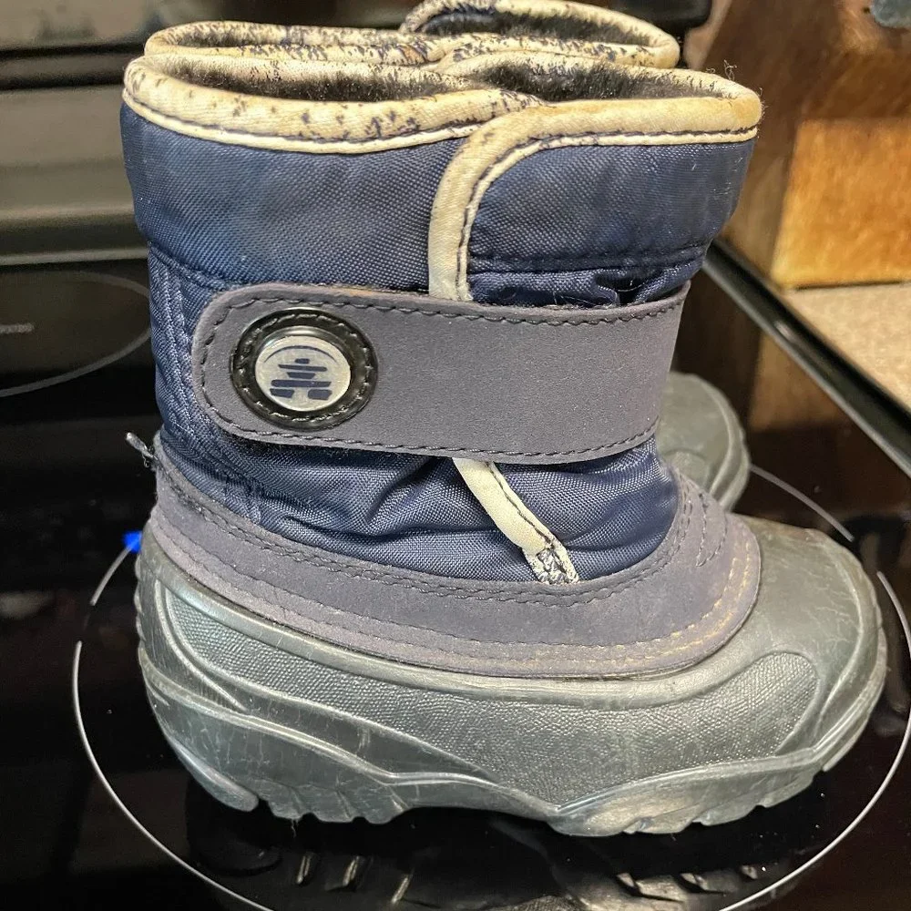 Unisex snow/rain boots 7